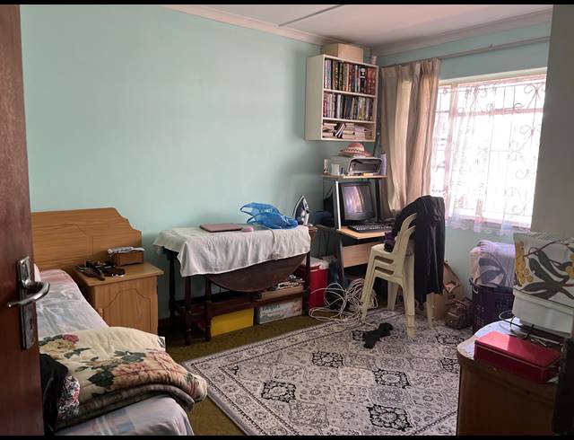 3 BEDROOM FREESTANDING FOR SALE IN RAISETHORPE
